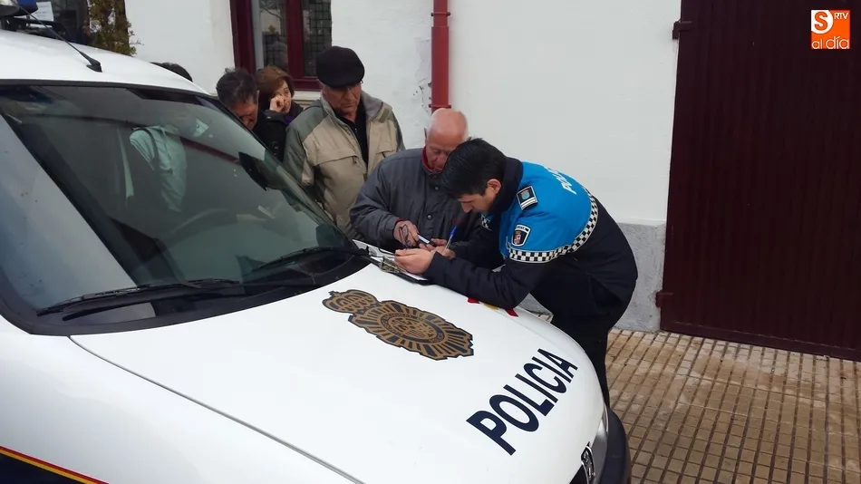 Foto 5 - Indignaci&oacute;n generalizada por las carencias en la prestaci&oacute;n del servicio de expedici&oacute;n del DNI  