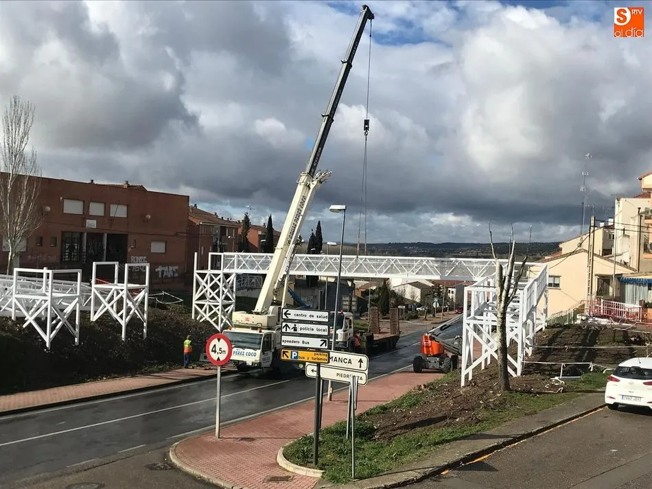 Foto 2 - La pasarela sobre Sol Alta toma forma