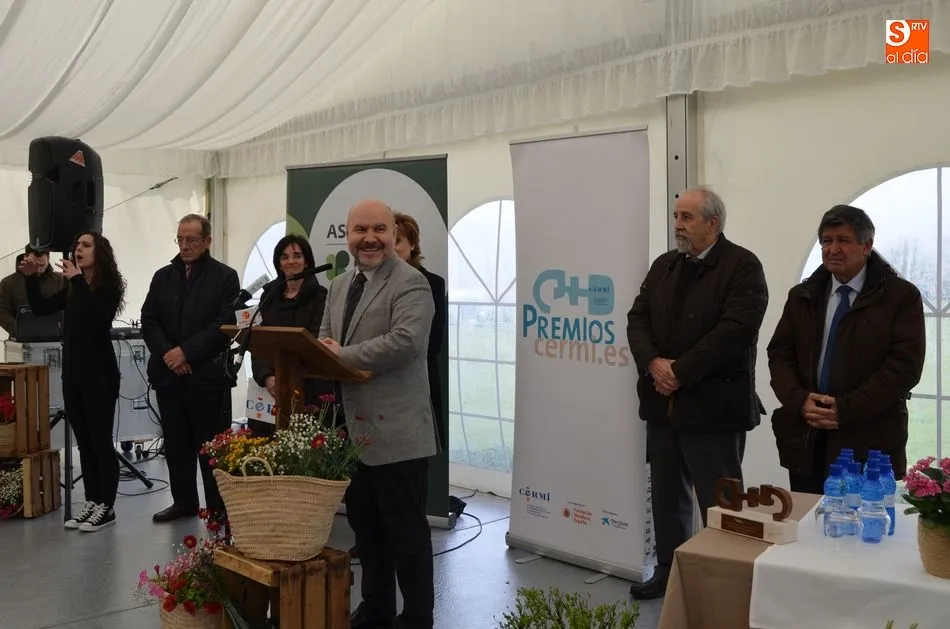 Foto 8 - Asprodes Salamanca recibe el premio del CERMI por su apoyo a la inclusi&oacute;n laboral  