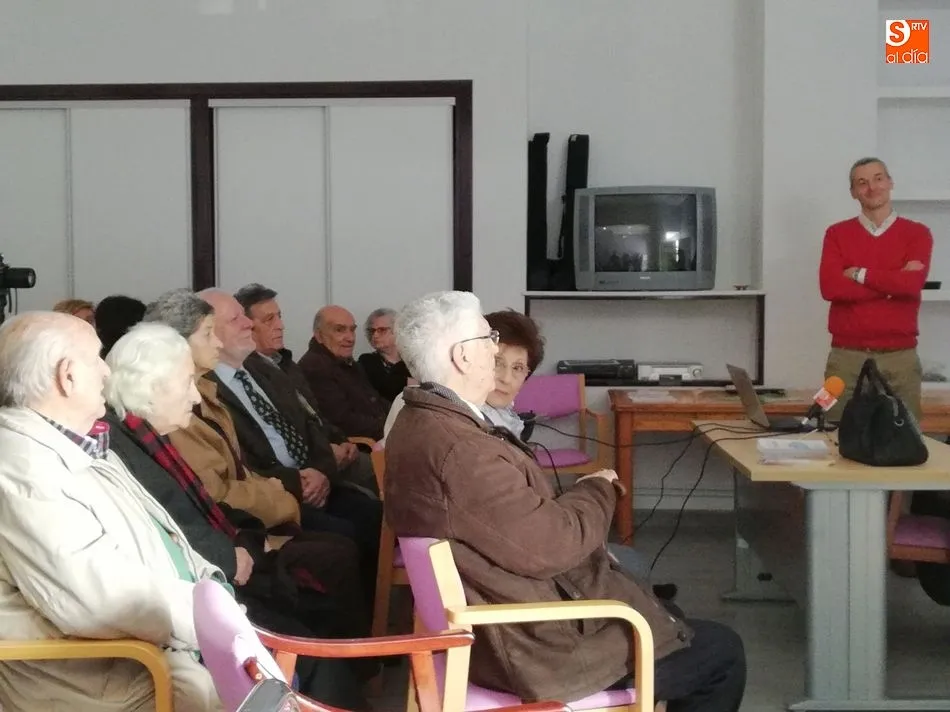 Foto 4 - AFA colabora con el INCYL para dar a conocer la importancia de la donaci&oacute;n de cerebros  