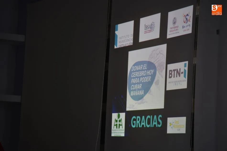 Foto 3 - AFA colabora con el INCYL para dar a conocer la importancia de la donaci&oacute;n de cerebros  