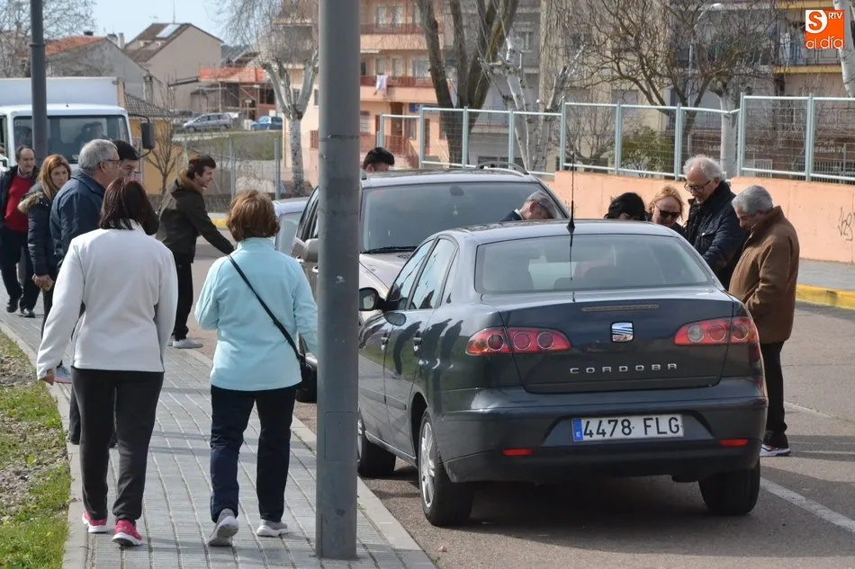Foto 4 - Una mujer de 77 a&ntilde;os resulta herida al volcar en la Avenida de Sefarad el veh&iacute;culo que conduc&iacute;a  