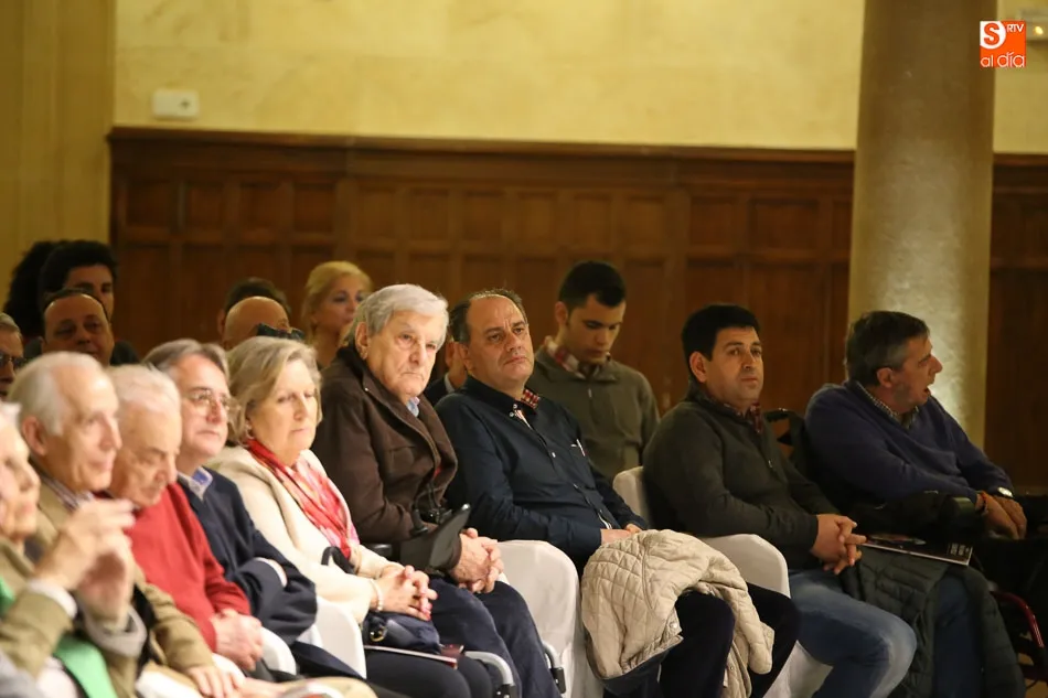Foto 8 - Un nuevo n&uacute;mero de la revista Helm&aacute;ntica acompa&ntilde;a en el Casino de Salamanca al documental sobre...