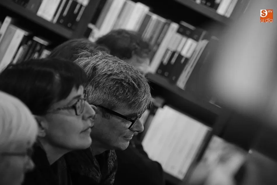 Foto 11 - Gustavo Mart&iacute;n Garzo, La ofrenda a la literatura