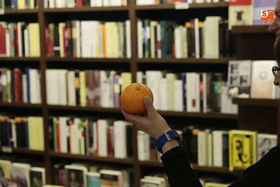 Foto 7 - Gustavo Mart&iacute;n Garzo, La ofrenda a la literatura