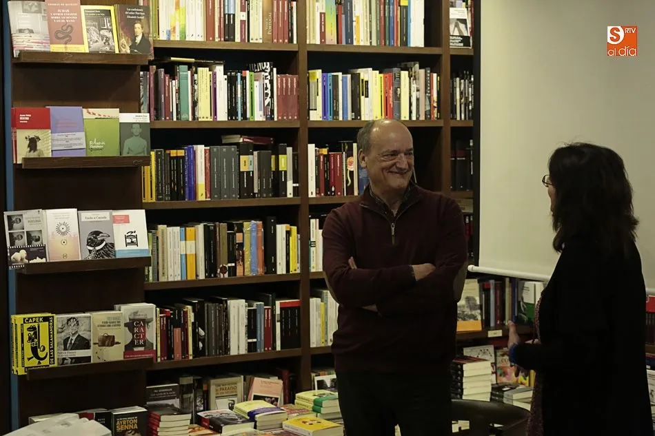 Foto 2 - Gustavo Mart&iacute;n Garzo, La ofrenda a la literatura