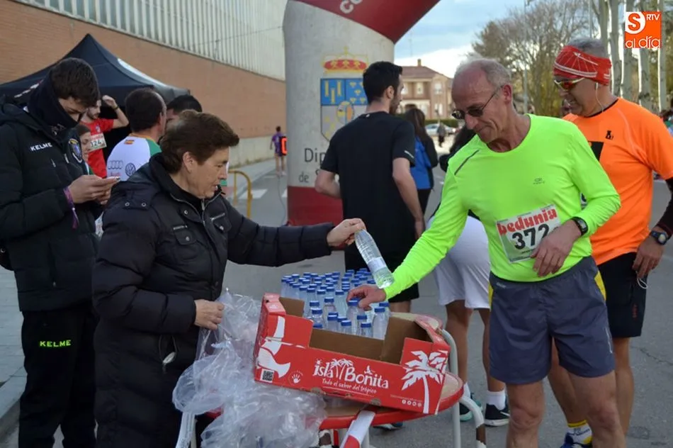 Foto 4 - Isabel Almaraz y Alejandro Codesal se llevan una victoria muy sabrosa en la Carrera del Hornazo de...