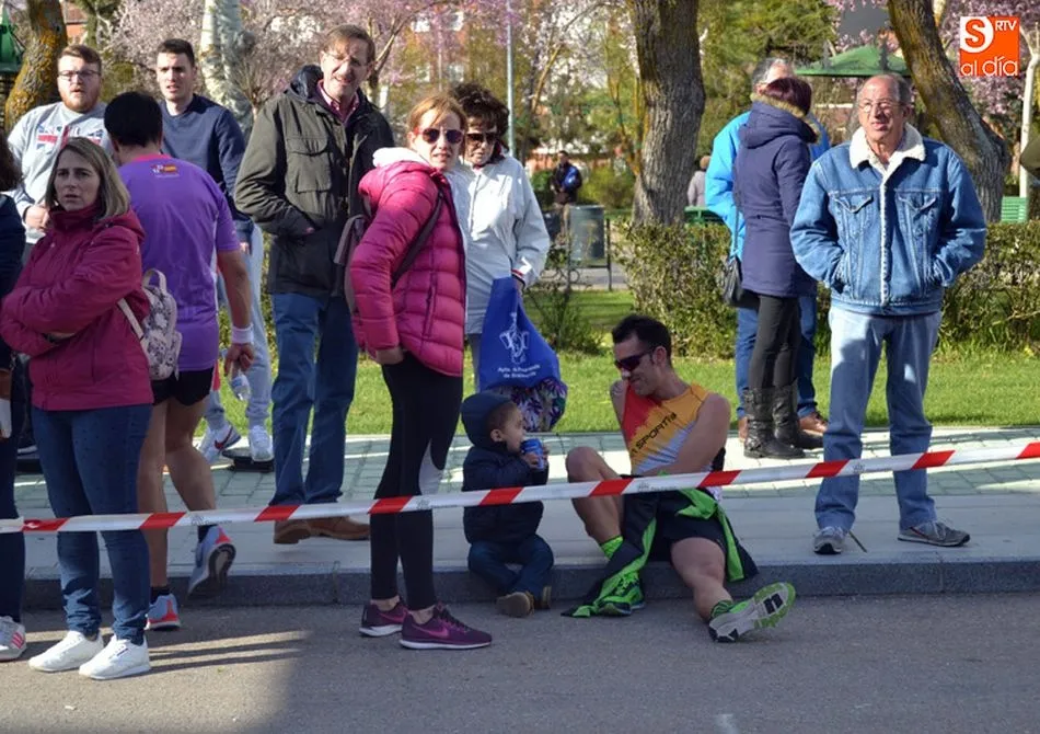 Foto 3 - Isabel Almaraz y Alejandro Codesal se llevan una victoria muy sabrosa en la Carrera del Hornazo de...