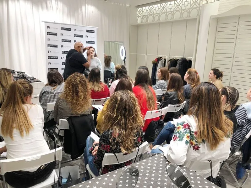 Foto 11 - Los secretos de maquillaje mejor guardados de la mano de Lewis Amarante  