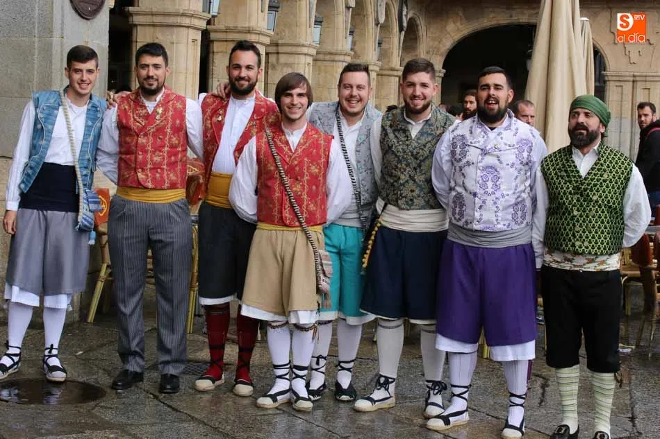 Foto 4 - Recepci&oacute;n de &lsquo;Fallers Pel Mon&rsquo; en el Ayuntamiento de Salamanca