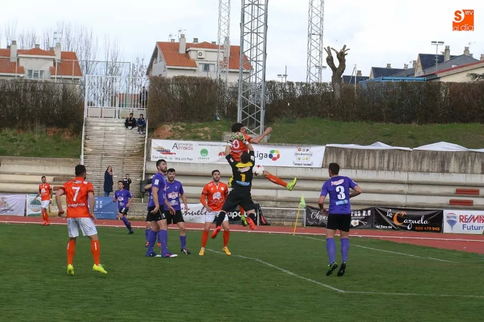 Foto 8 - Unionistas remonta a La Ba&ntilde;eza para dar un golpe a la Liga dejando casi sentenciado el play-off y...