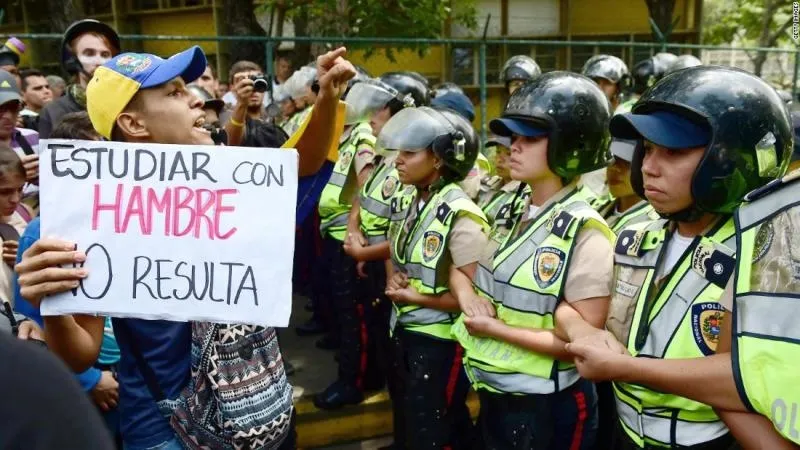 Foto 2 - Los efectos perversos de la revoluci&oacute;n bolivariana  