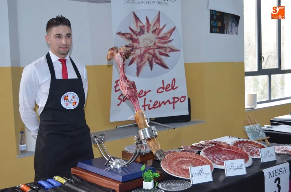 Foto 4 - Juan Antonio Barbero se hace con el premio al mejor cortador de jam&oacute;n  