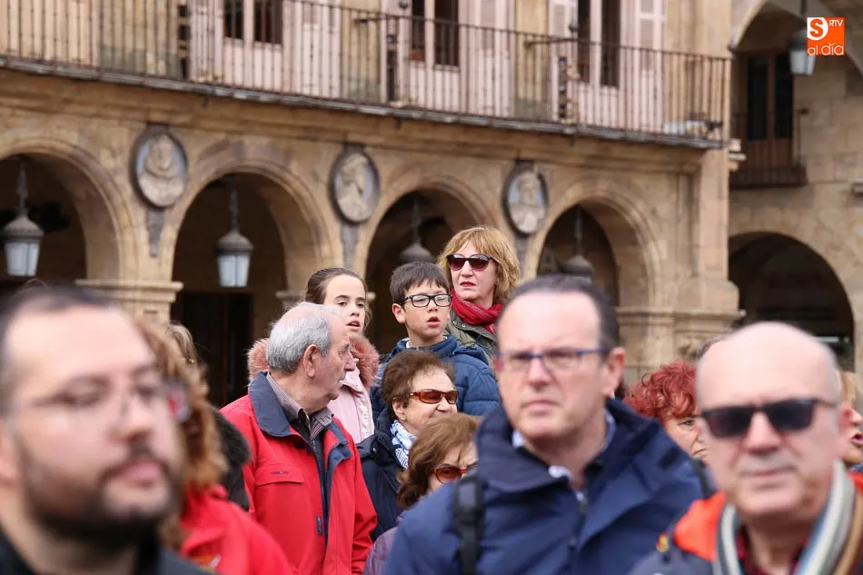 Foto 10 - Salamanca se contagia del ambiente festivo de las Fallas con el desfile de Moros y Cristianos