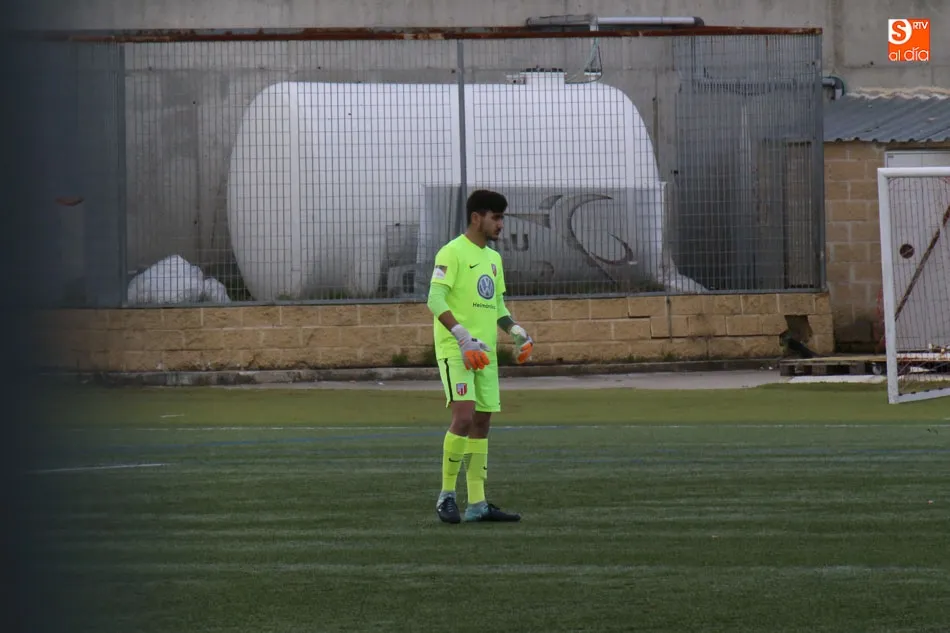 Foto 7 - El Santa Marta cae con honor ante el Rayo Vallecano y cierra noveno una gran temporada  