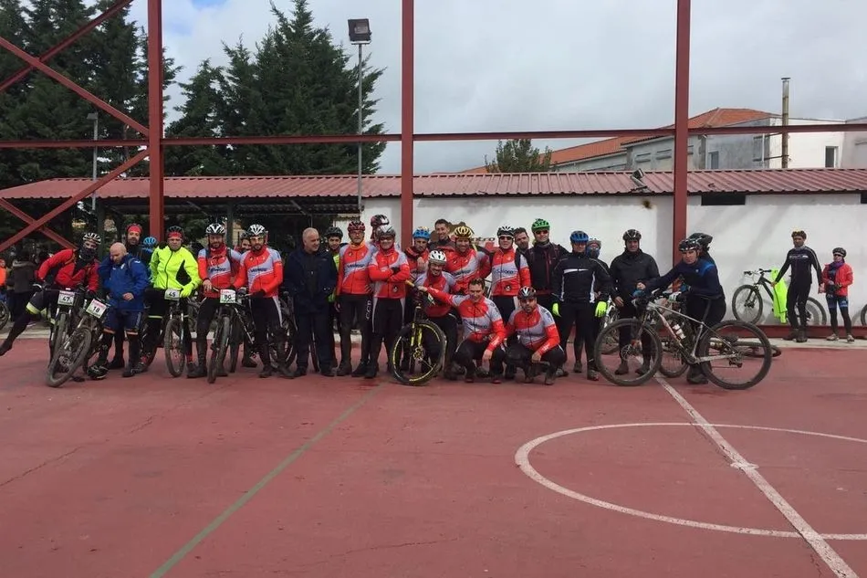 Foto 9 - Hasta 84 corredores, en la IV Marcha BTT de Barruecopardo  