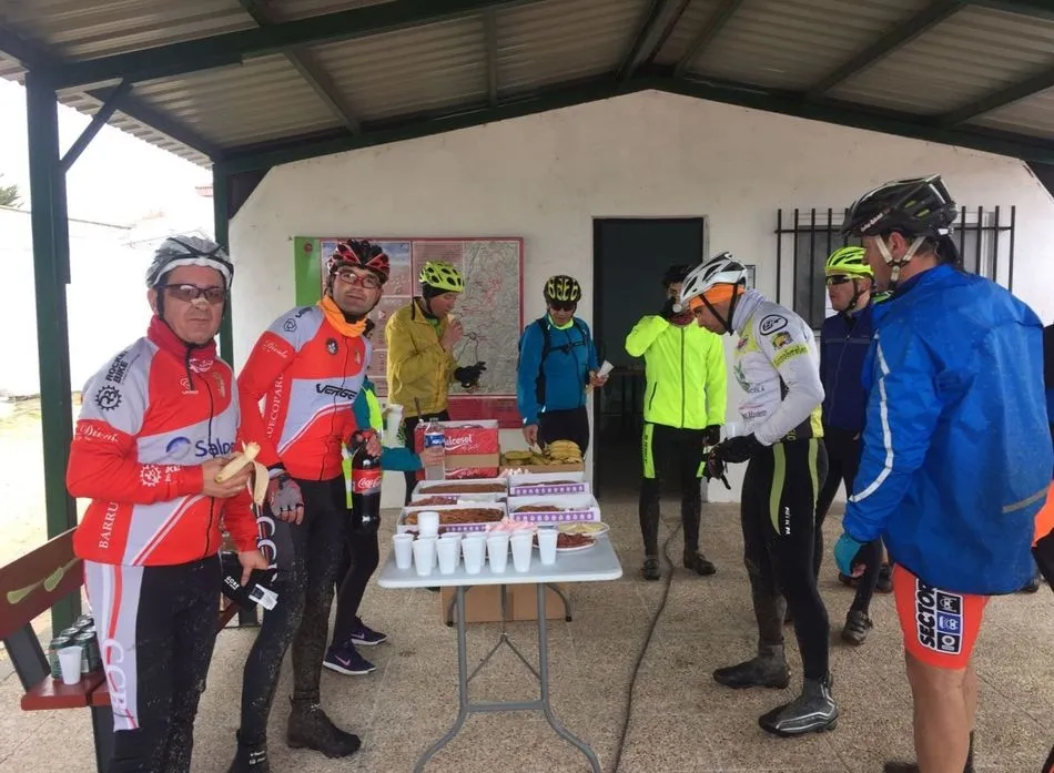 Foto 6 - Hasta 84 corredores, en la IV Marcha BTT de Barruecopardo  