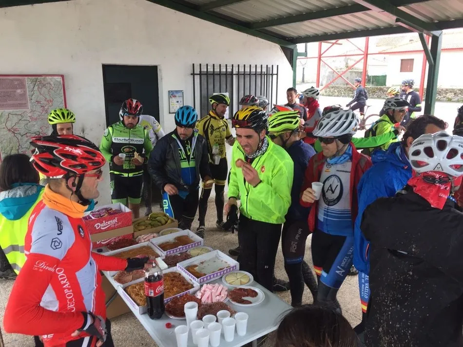 Foto 3 - Hasta 84 corredores, en la IV Marcha BTT de Barruecopardo  