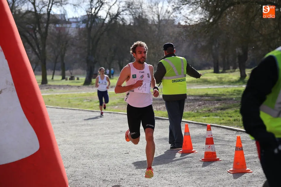 Foto 10 - La Carrera de l Isla del Soto cumple con su cita anual con el atletismo y la solidaridad