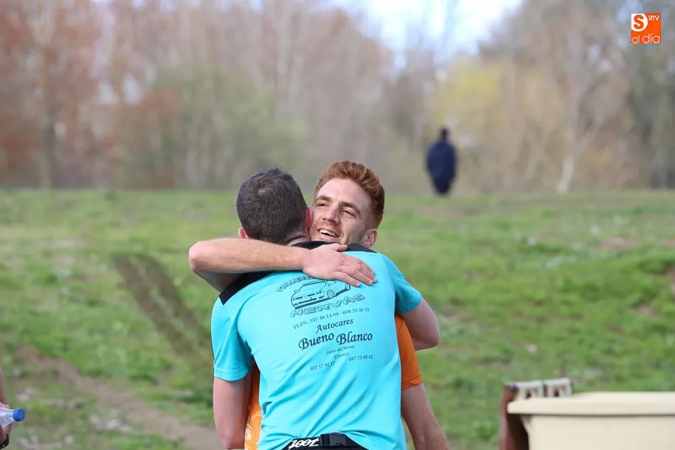 Foto 8 - La Carrera de l Isla del Soto cumple con su cita anual con el atletismo y la solidaridad