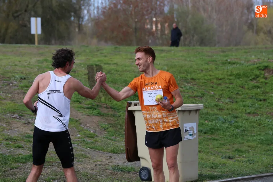 Foto 5 - La Carrera de l Isla del Soto cumple con su cita anual con el atletismo y la solidaridad