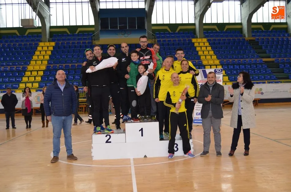 Foto 2 - Ver&oacute;nica S&aacute;nchez y Daniel Sanz ganan la Media Marat&oacute;n de B&eacute;jar  