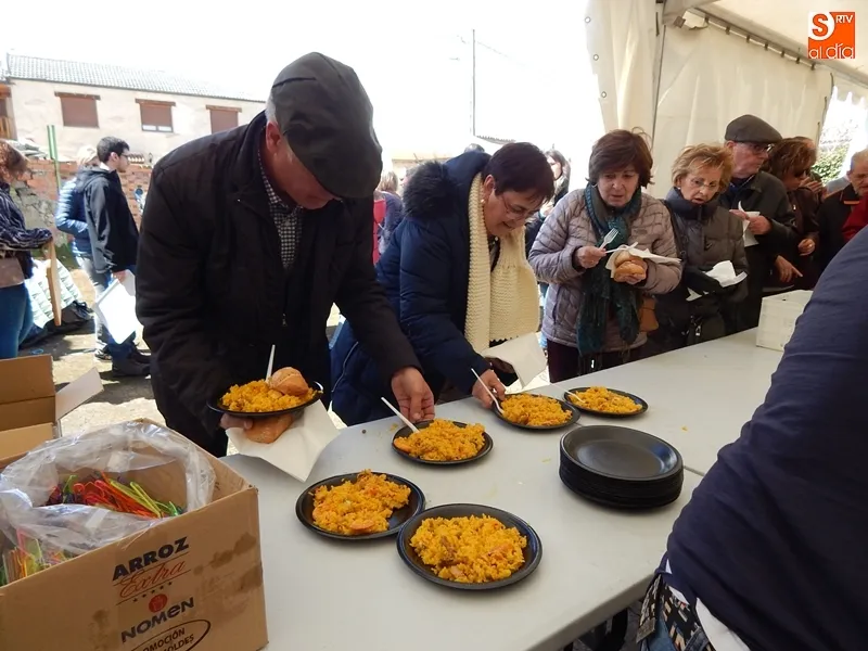 Foto 7 - M&aacute;s de 550 raciones de rica paella en Torresmenudas
