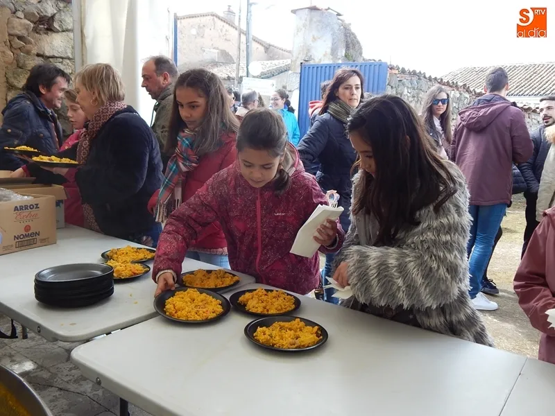 Foto 2 - M&aacute;s de 550 raciones de rica paella en Torresmenudas