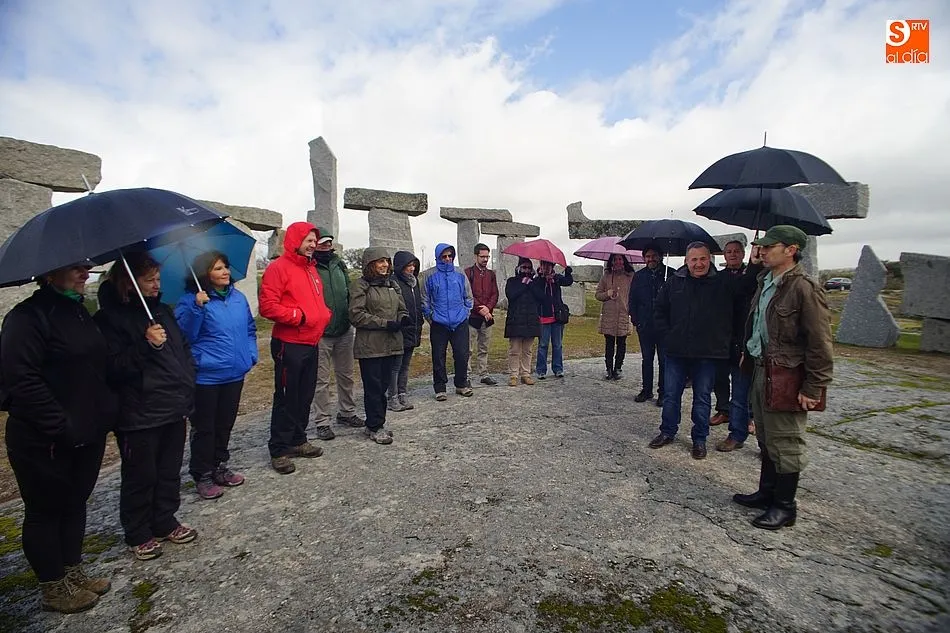 La visita al Parque Temático del Granito contó con una parte teatralizada