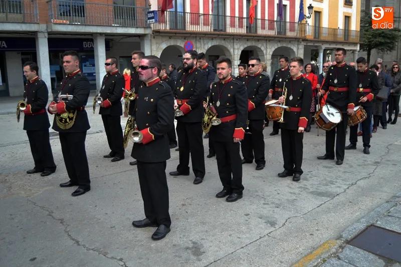 Foto 4 - Respeto y devoci&oacute;n arropan a la Virgen de la Misericordia durante su solemne procesi&oacute;n