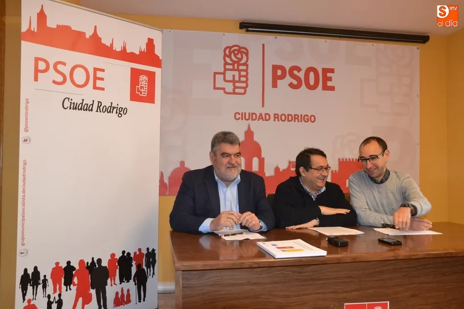 El PSOE destaca que los PGE muestran una vez más la pólvora mojada del PP local  