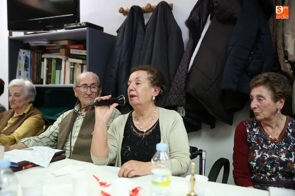 Foto 8 - La Asociaci&oacute;n de Mayores La Golondrina celebra el Lunes de Aguas &nbsp;  