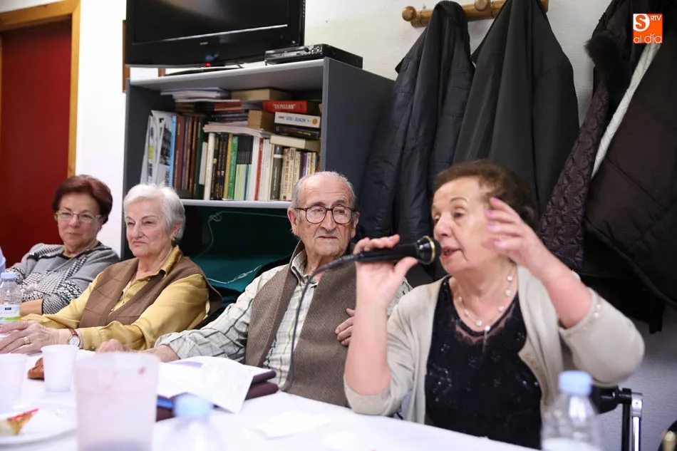 Foto 5 - La Asociaci&oacute;n de Mayores La Golondrina celebra el Lunes de Aguas &nbsp;  