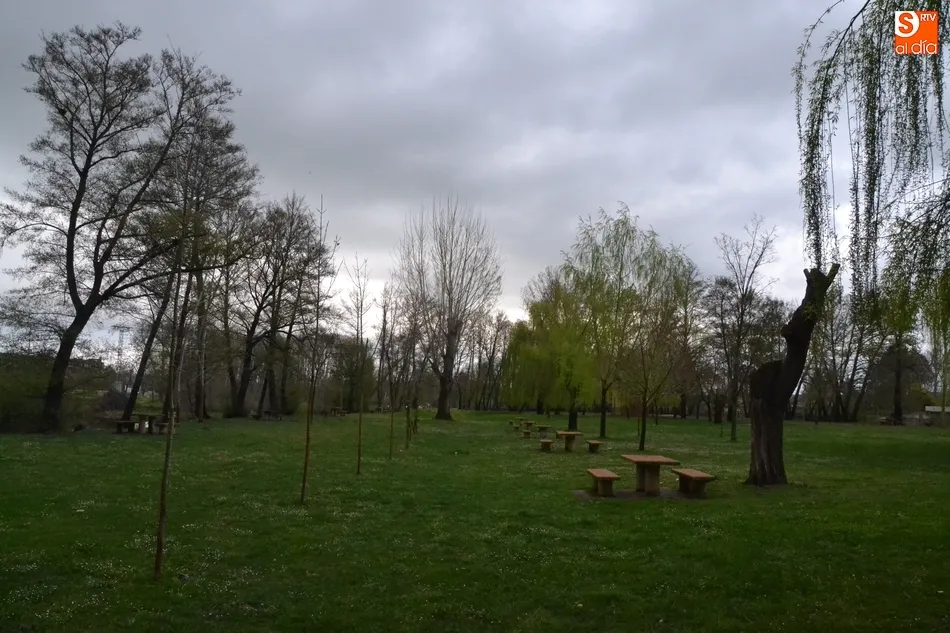 Foto 5 - El mal tiempo &lsquo;cancela&rsquo; el Lunes de Aguas al aire libre  