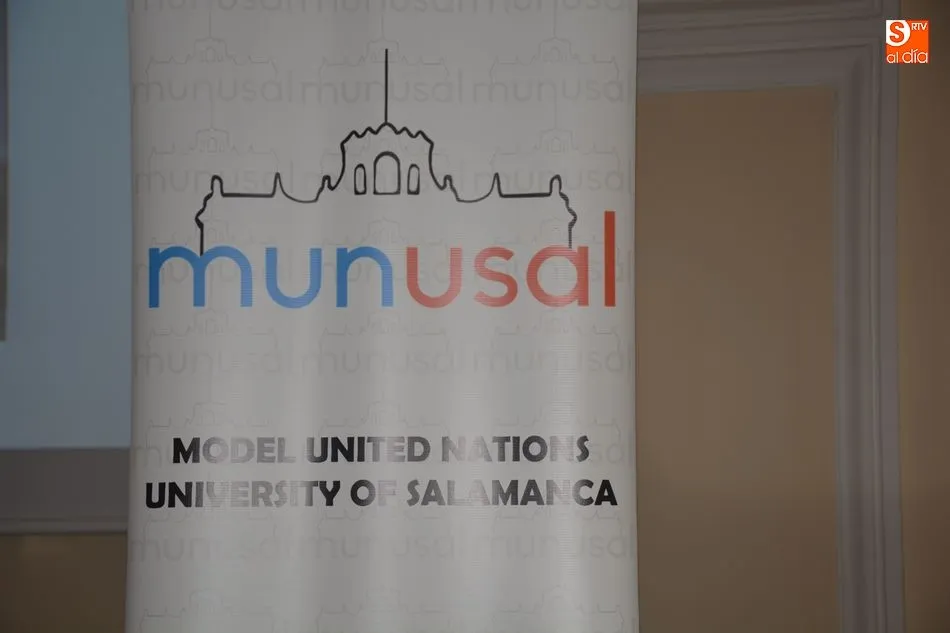 Foto 9 - Alumnos de la USAL debaten temas internacionales simulando a las Naciones Unidas