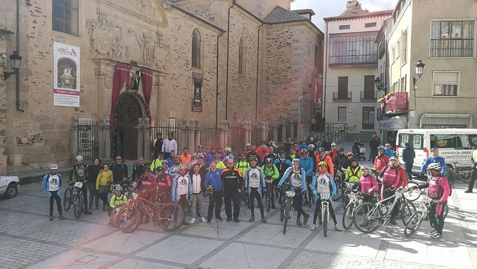 Foto 2 - &Eacute;pica sexta marcha cicloturista &Aacute;vila &ndash;&nbsp;Alba de Tormes, lluvia, barro y viento