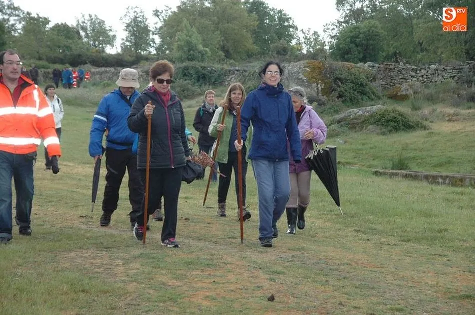 A pesar del tiempo, hasta 150 senderistas participaron en la pasada edición