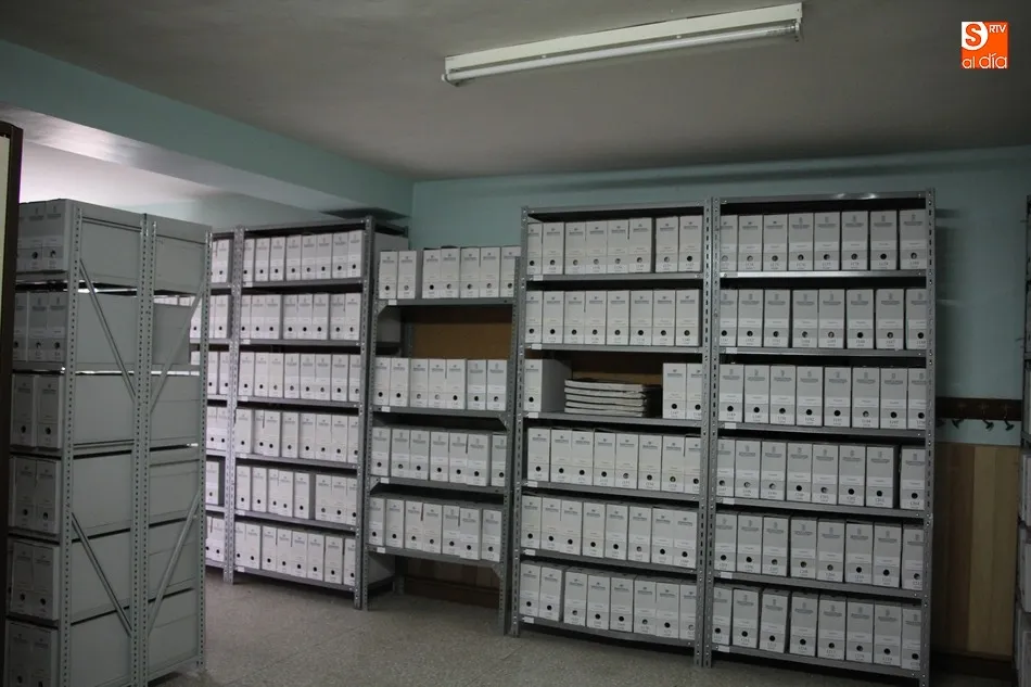 Foto 3 - El Ayuntamiento traslada su archivo hist&oacute;rico a las nuevas dependencias de la Casa Consistorial  