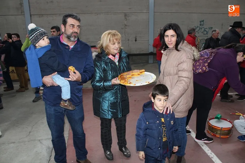 Foto 5 - Linares homenajea a la Virgen del Buen Suceso bajo la lluvia