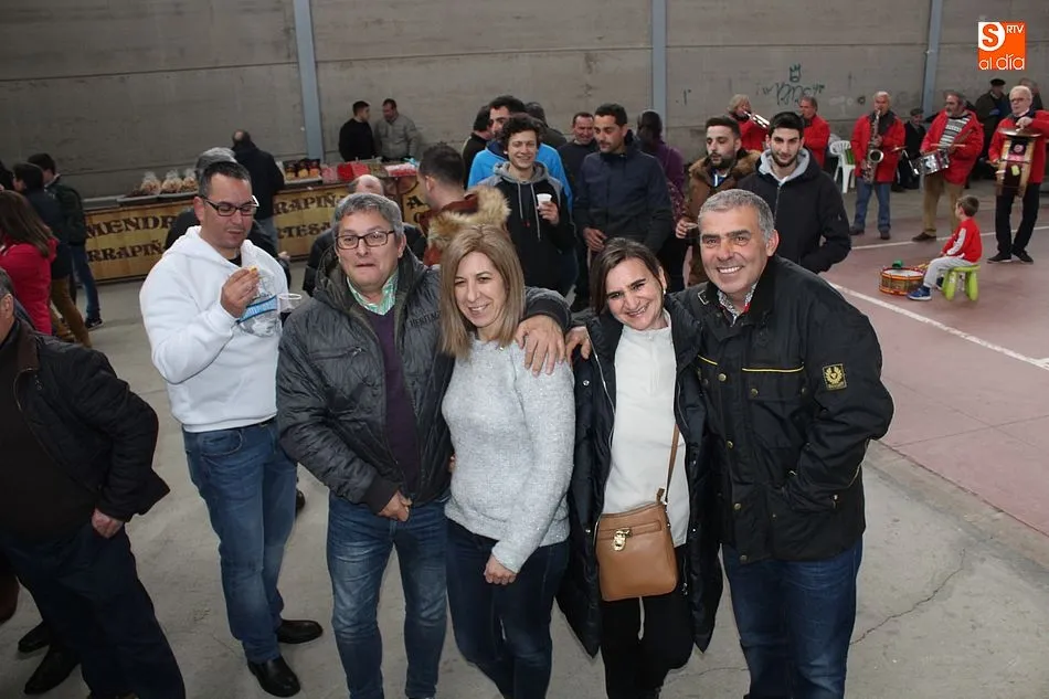 Foto 3 - Linares homenajea a la Virgen del Buen Suceso bajo la lluvia