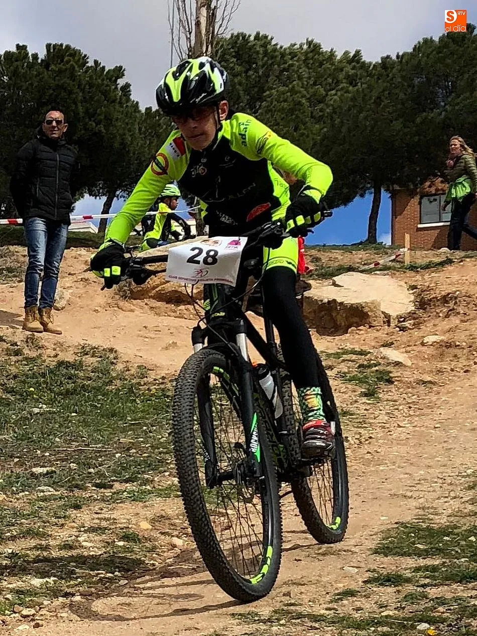 Foto 5 - Rodrigo Hern&aacute;ndez suma un podio m&aacute;s en una buena actuaci&oacute;n de la Escuela Bejarana de BTT