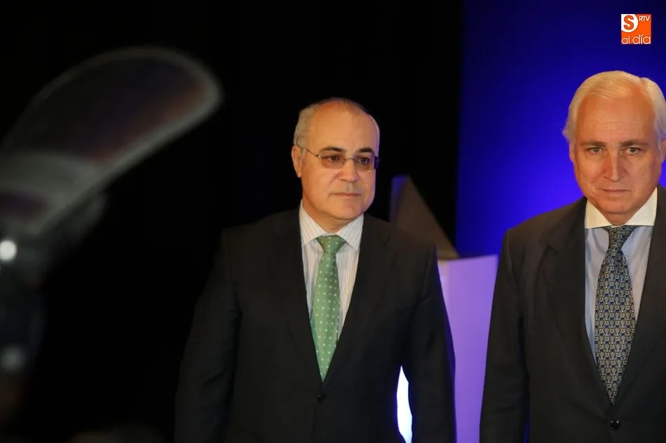 El magistrado Pablo Llanera y José Luis Concepción, presidente del TSJCyL. Fotos: Alberto Martín