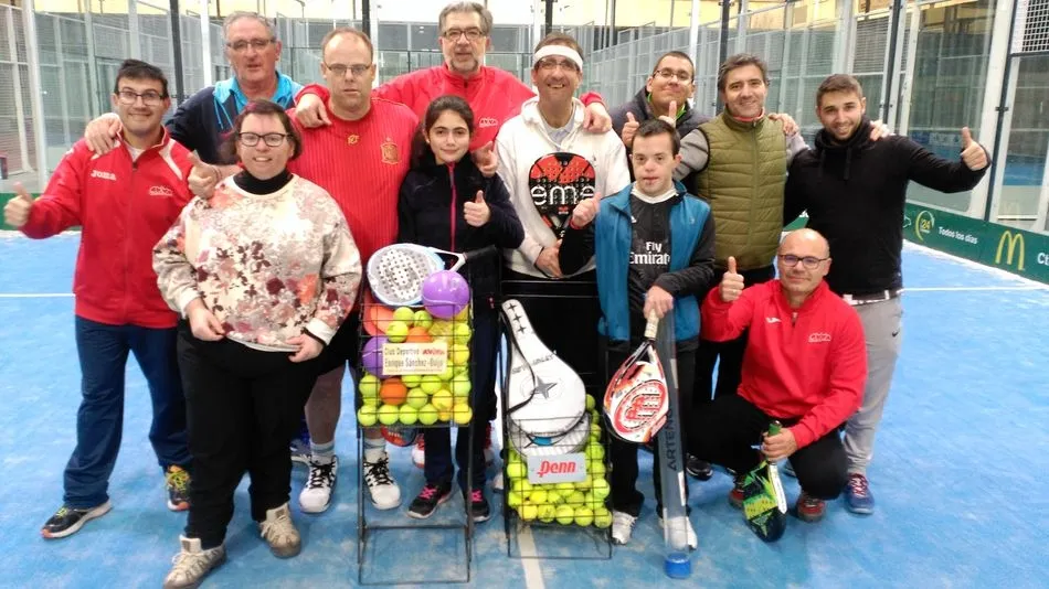 Algunos de los participantes pertenecientes a la Fundación Aviva.