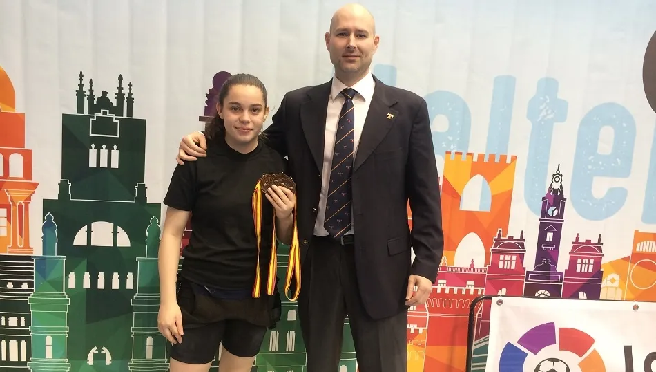 Foto 2 - Iria Tard&aacute;guila se cuelga tres medallas de bronce en el Nacional Juvenil