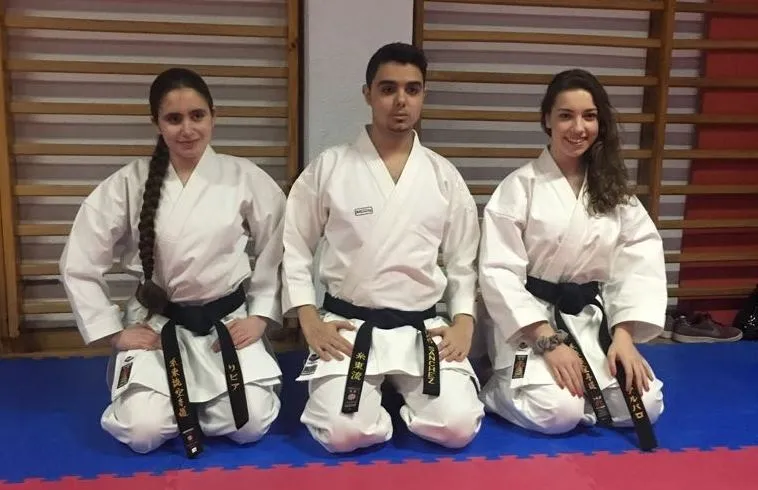 Carmen Laso y Lidia de la Nava logran el cinturón negro de kárate  