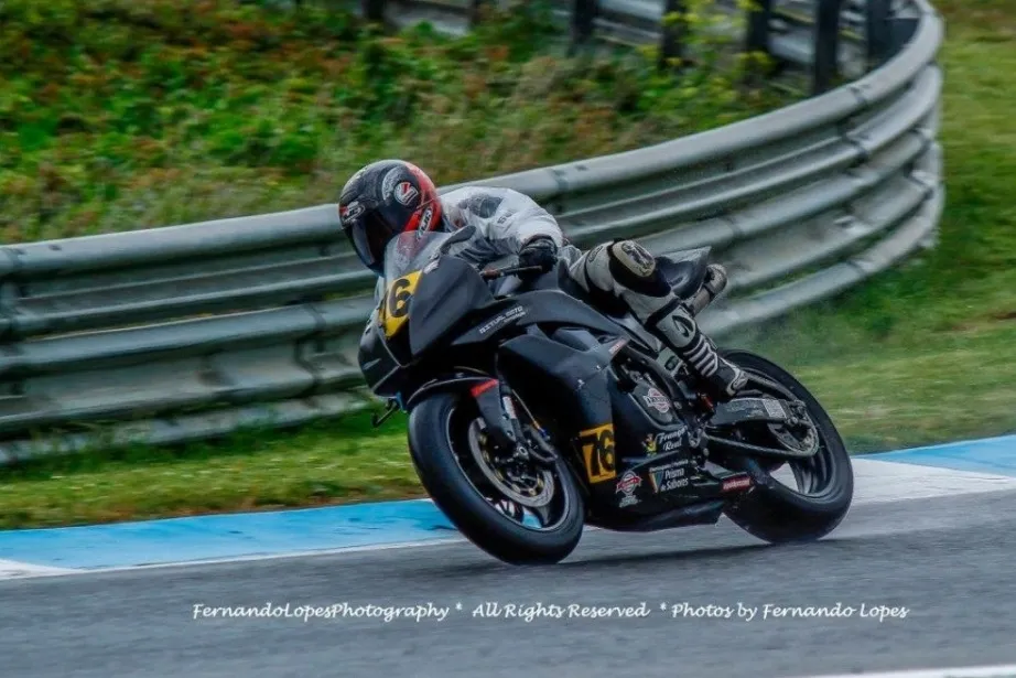 Foto 8 - Merch&aacute;n, Pericl&eacute;s y Coelho ganan las 3 horas de resistencia del circuito de Estoril en...