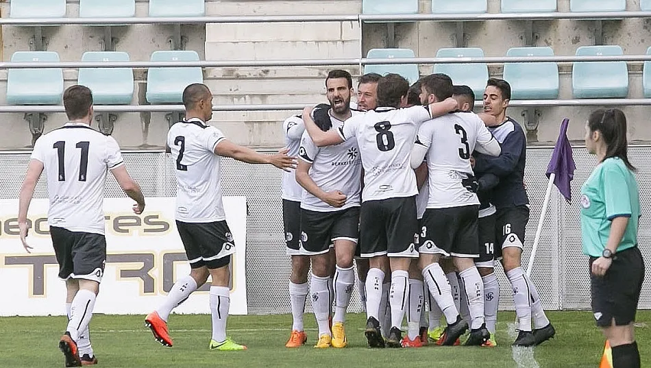 Sigue en directo aquí el CF Salmantino UDS-Tordesillas (FINAL, 2-1)