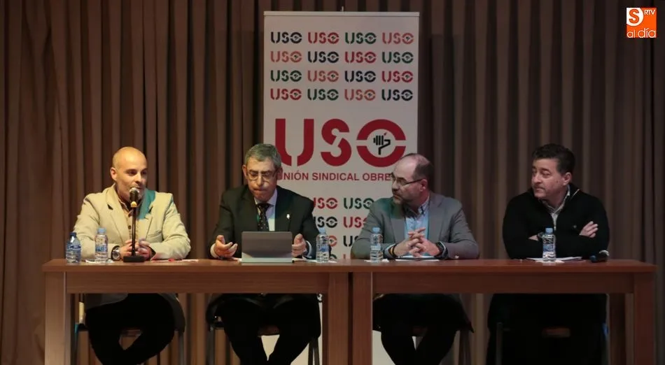 Charla sobre el futuro de la enseñanza concertada celabrada en el colegio Misioneras / Foto: Alejandro López