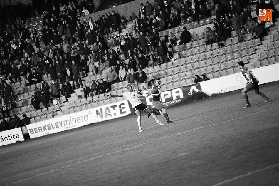 Foto 4 - Trabajada victoria del CF Salmantino UDS que vuelve los puestos de play-off a costa del Tordesillas ...