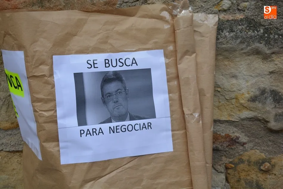 Foto 11 - Los funcionarios de justicia piden mejores retribuciones y condiciones de trabajo dignas